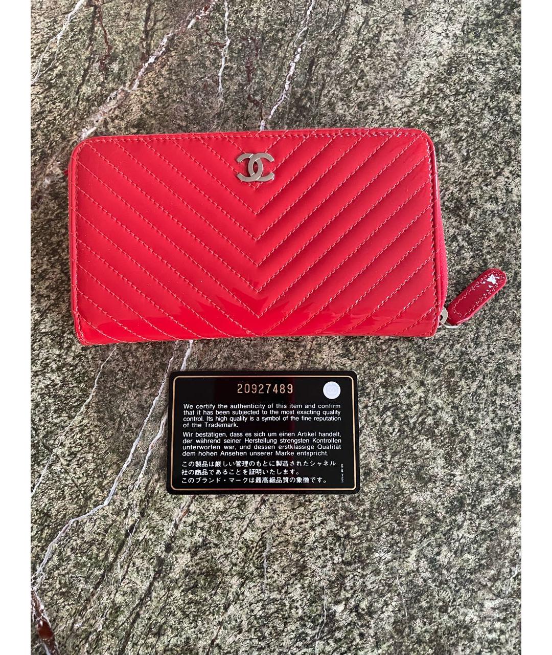 CHANEL PRE-OWNED Красный кошелек из лакированной кожи, фото 3