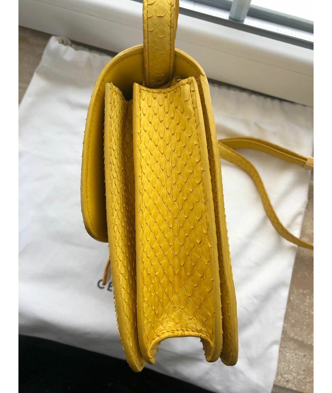 CELINE PRE-OWNED Желтая сумка тоут из экзотической кожи, фото 4