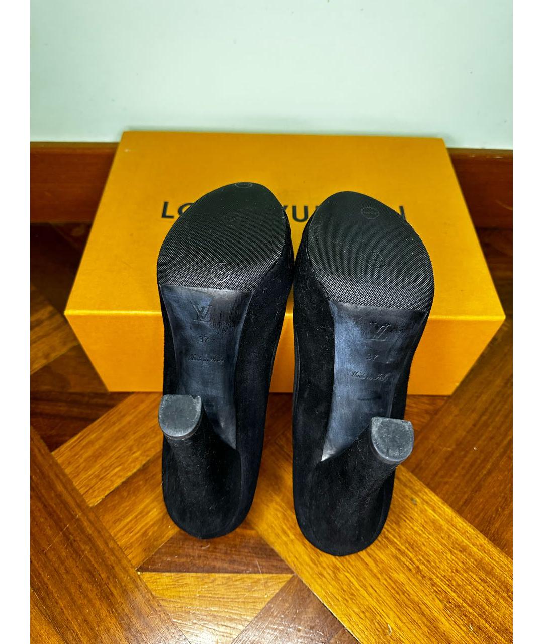 LOUIS VUITTON PRE-OWNED Черные замшевые туфли, фото 5