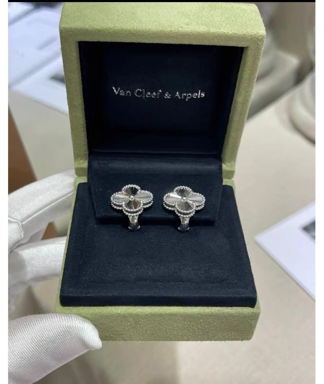 VAN CLEEF & ARPELS Серебряные серьги из белого золота, фото 4