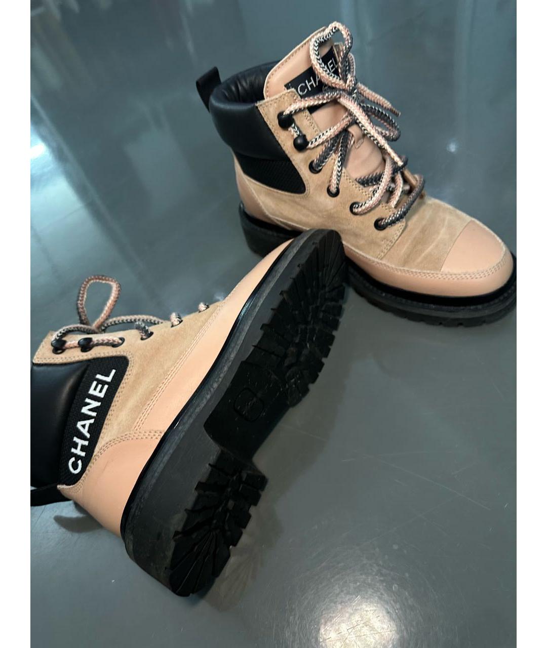 CHANEL Коралловые замшевые ботинки, фото 6