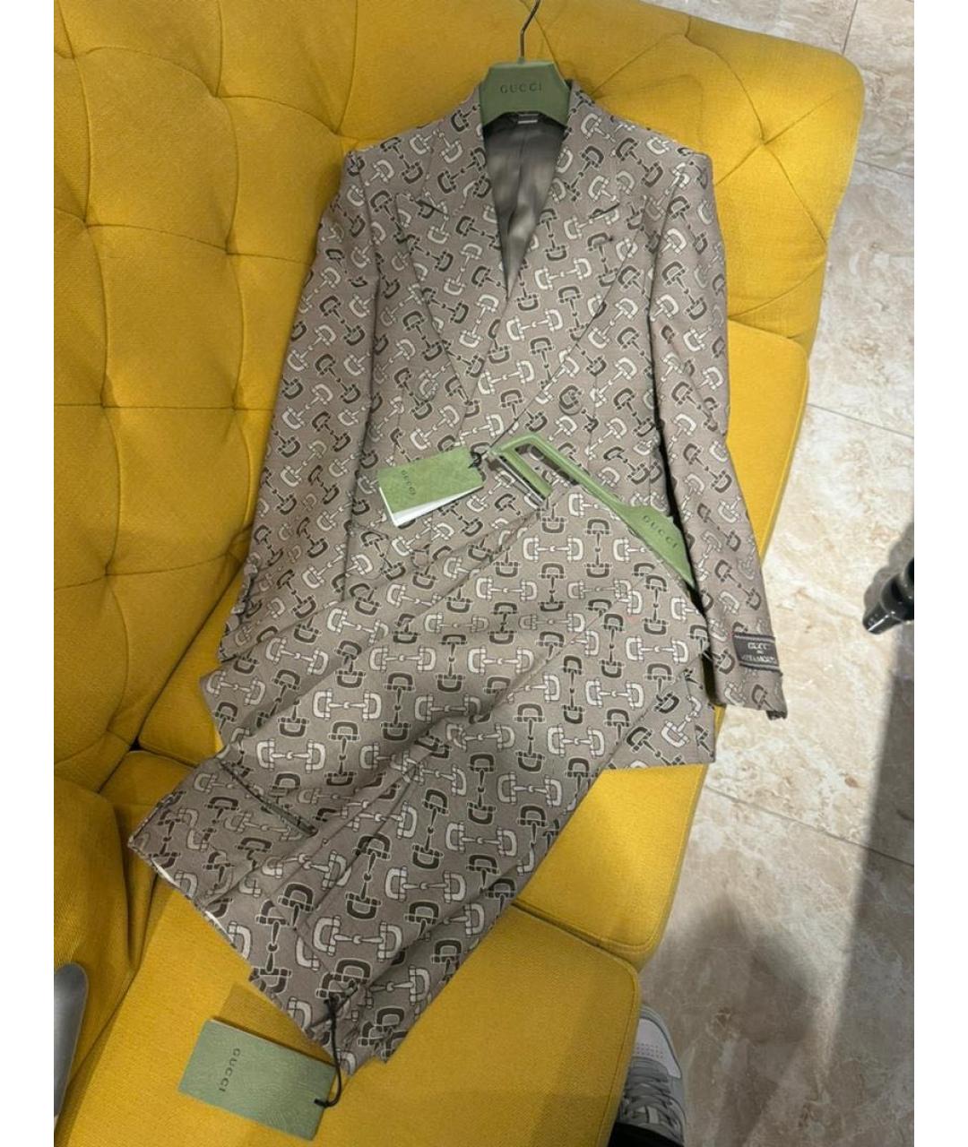 GUCCI Бежевый классический костюм, фото 6