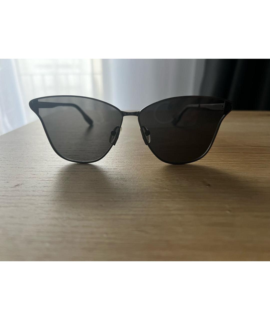 MCQ BY ALEXANDER MCQUEEN EYEWEAR Черные металлические солнцезащитные очки, фото 4