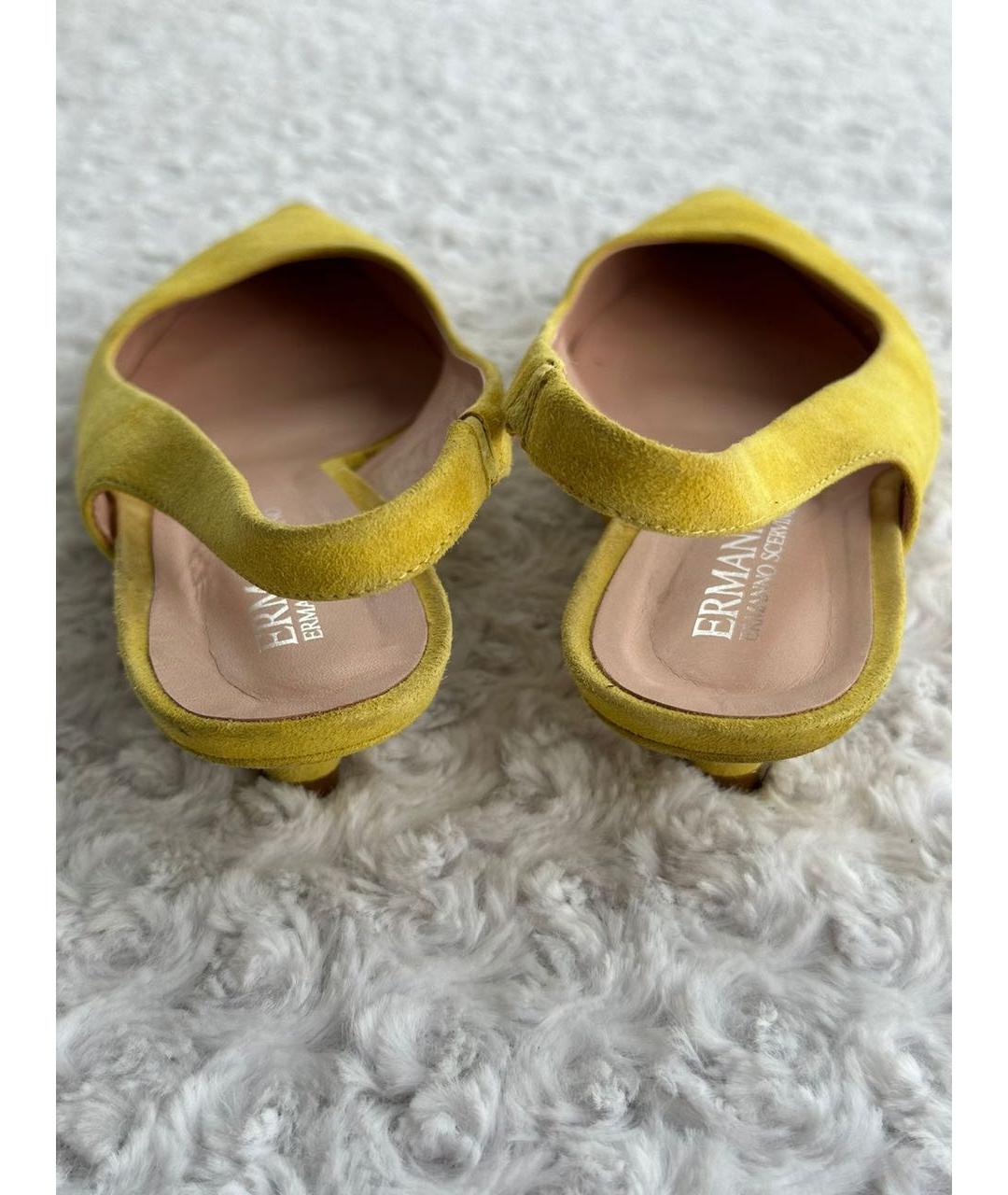 ERMANNO ERMANNO Желтые замшевые лодочки на низком каблуке, фото 5