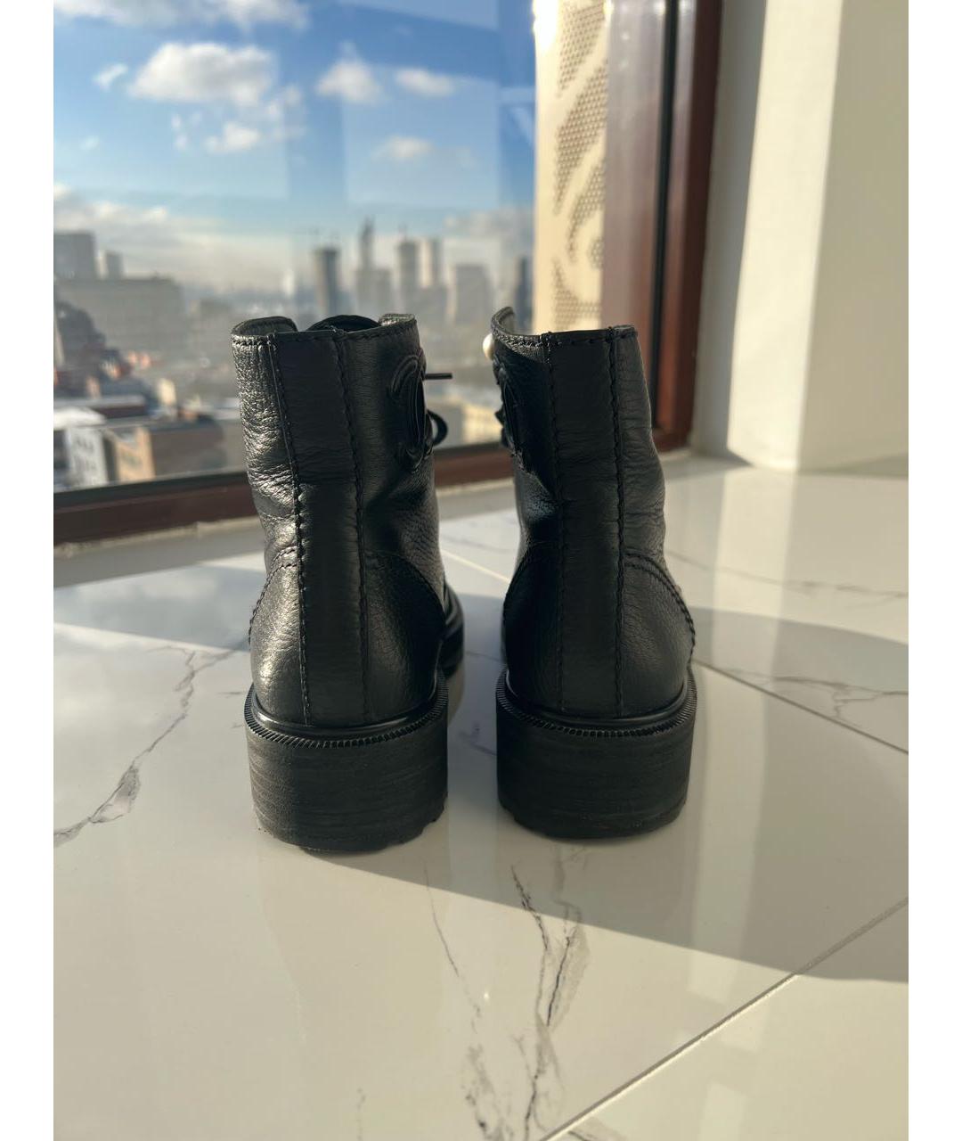 CHANEL Черные кожаные ботинки, фото 4