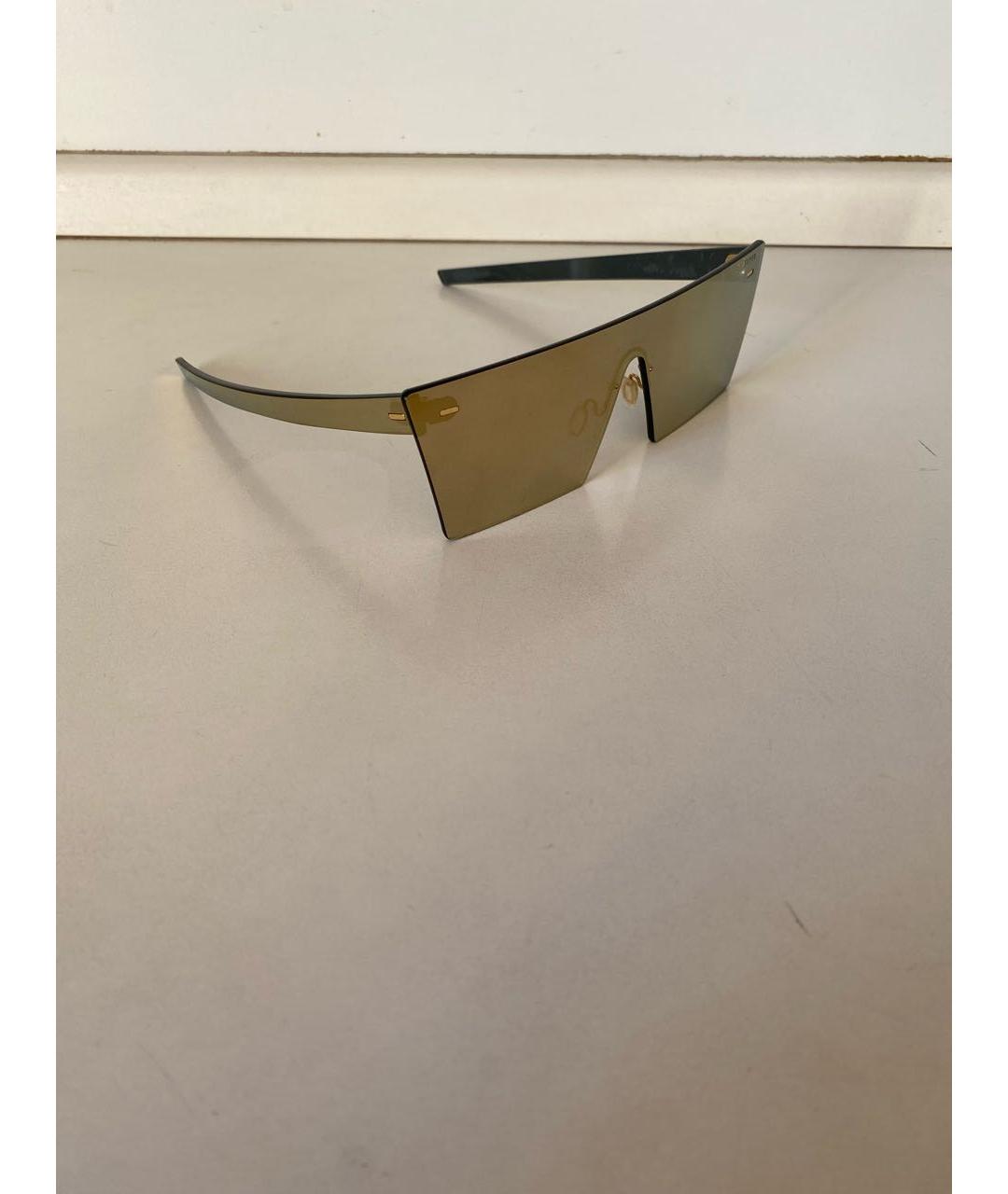 RETROSUPERFUTURE Золотые пластиковые солнцезащитные очки, фото 2