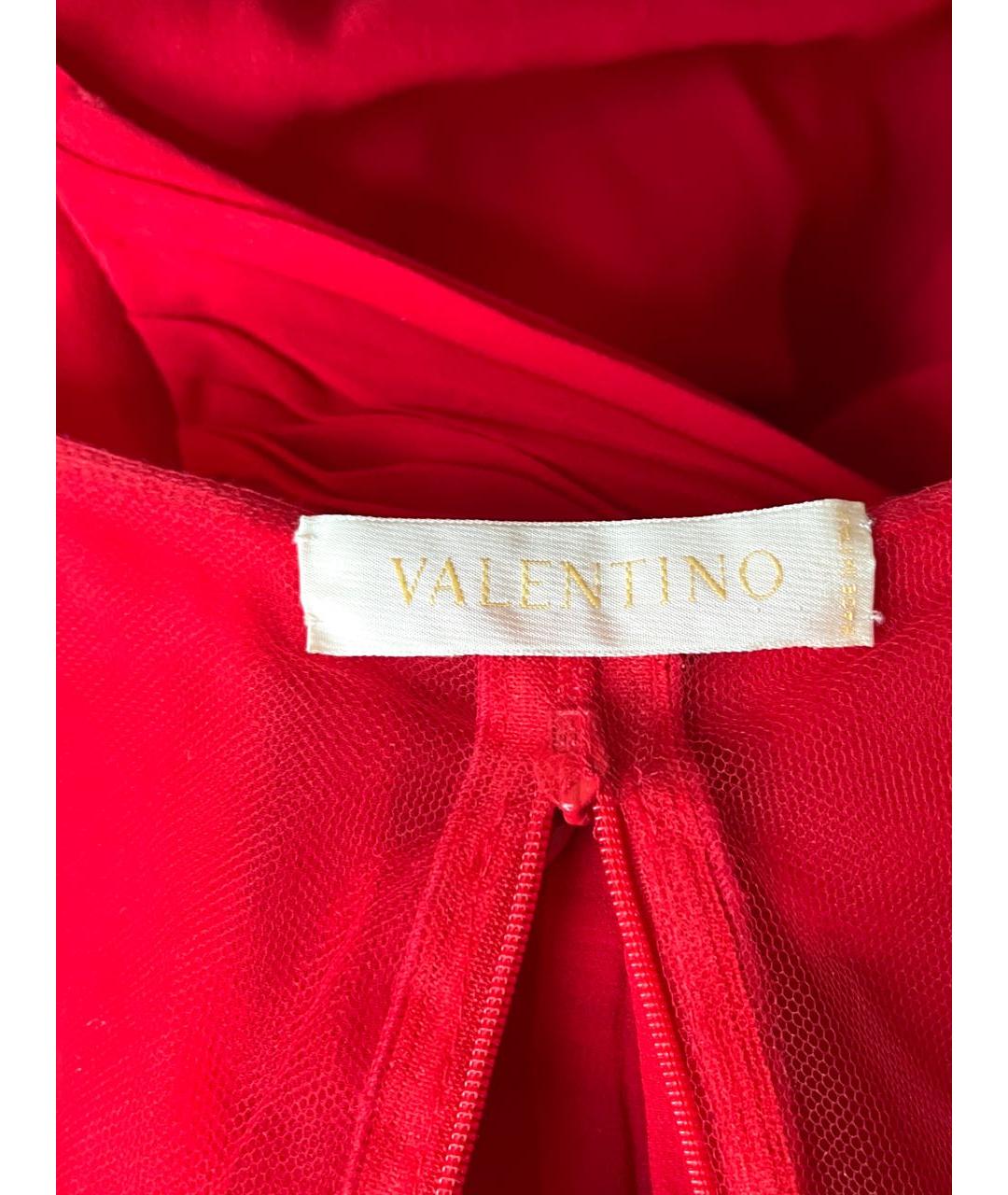 VALENTINO Красное шелковое коктейльное платье, фото 3