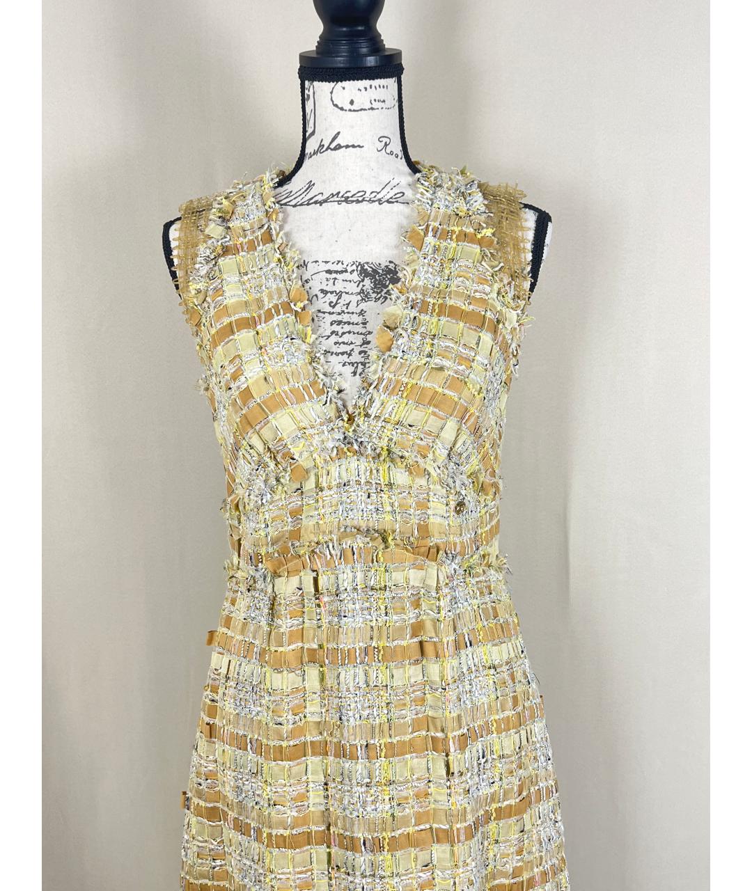 CHANEL PRE-OWNED Бежевое твидовое коктейльное платье, фото 2
