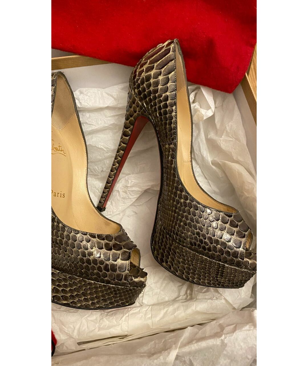 CHRISTIAN LOUBOUTIN Серые туфли из экзотической кожи, фото 7