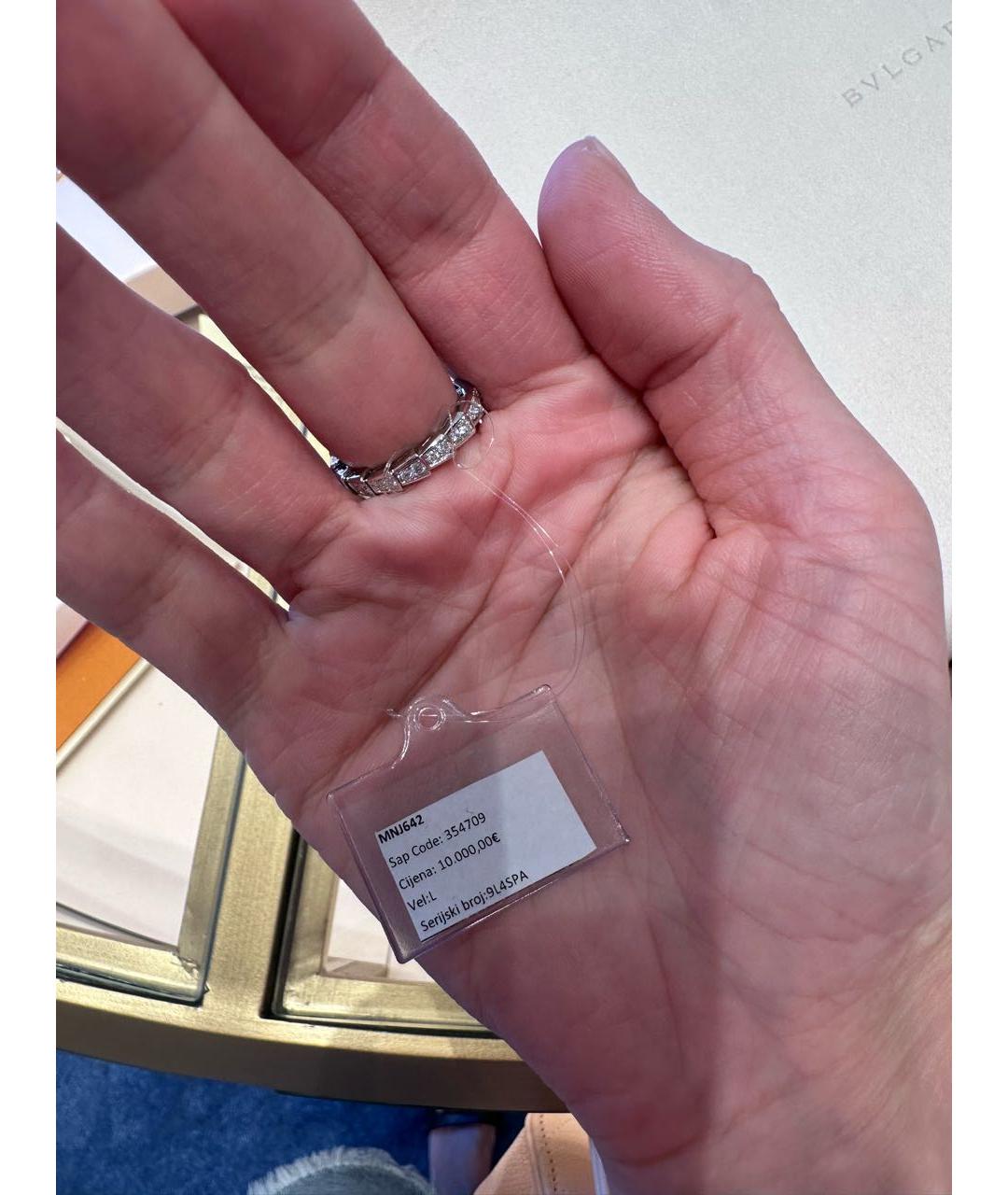 thumb