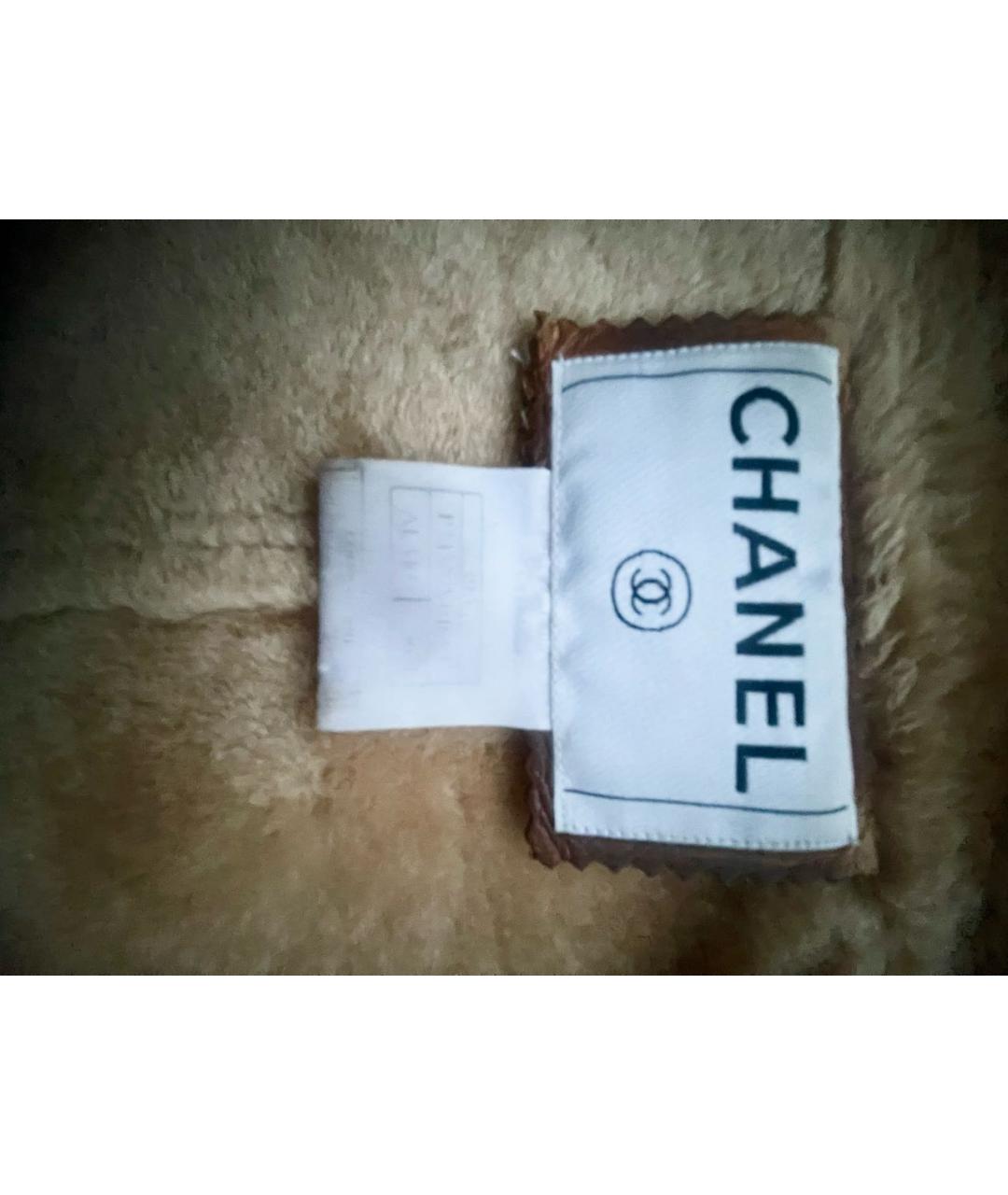 CHANEL PRE-OWNED Бежевая меховая дубленка, фото 4