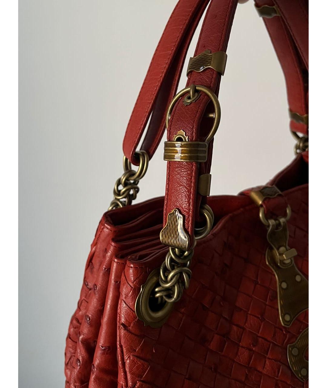 BOTTEGA VENETA Красная сумка с короткими ручками из экзотической кожи, фото 2