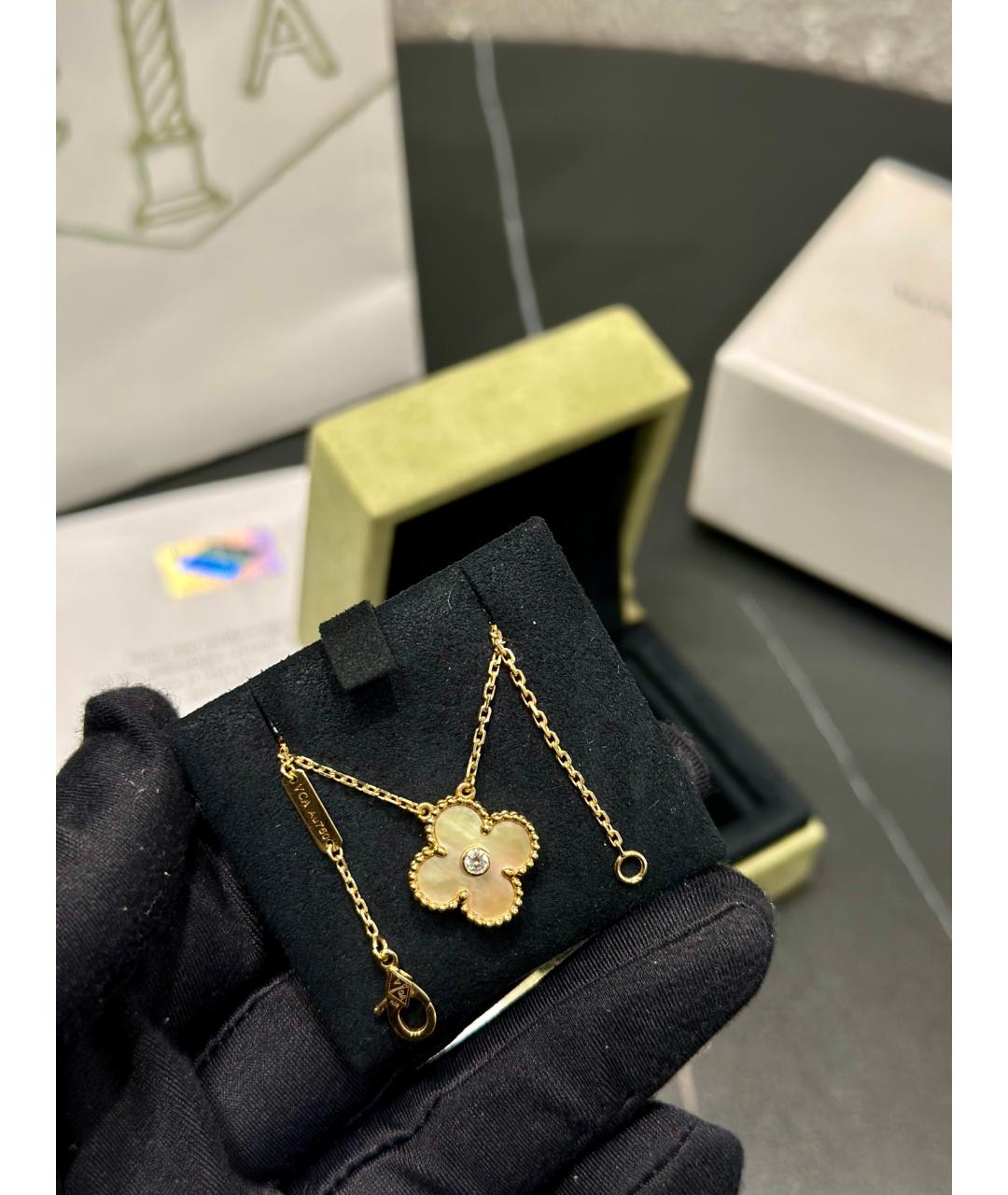 VAN CLEEF & ARPELS Желтая подвеска из желтого золота, фото 4