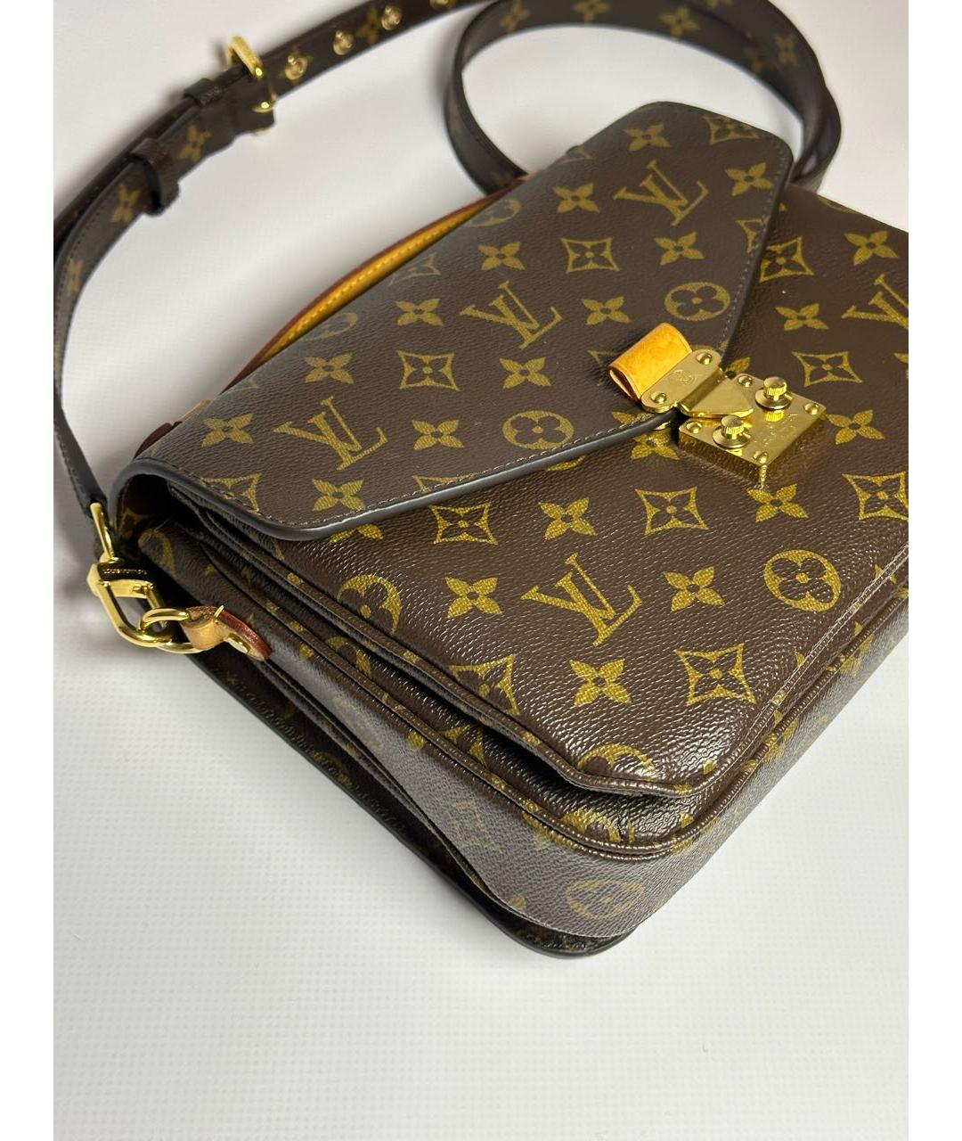 LOUIS VUITTON Коричневая сумка через плечо, фото 6