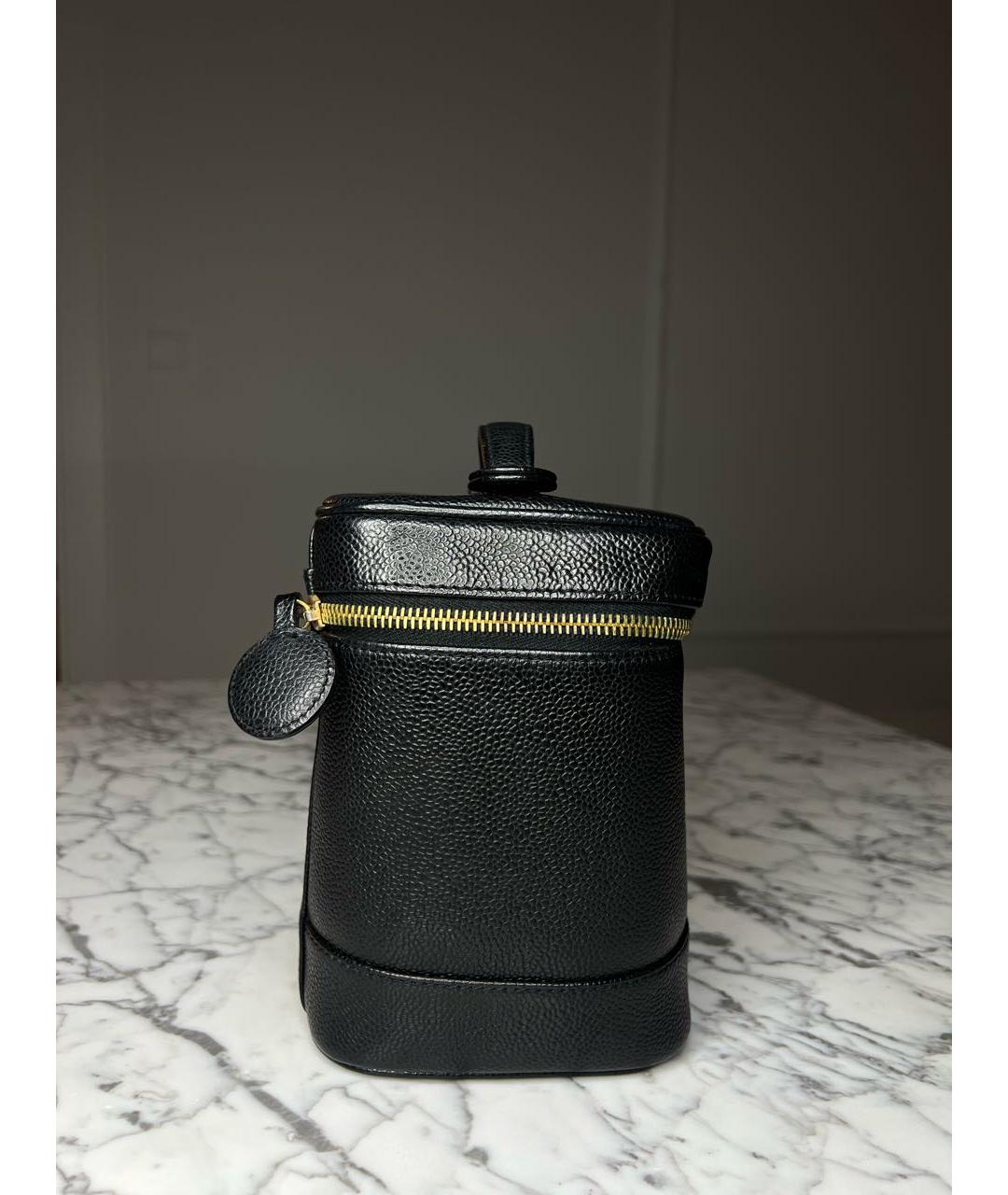 CHANEL Черная кожаная сумка с короткими ручками, фото 3