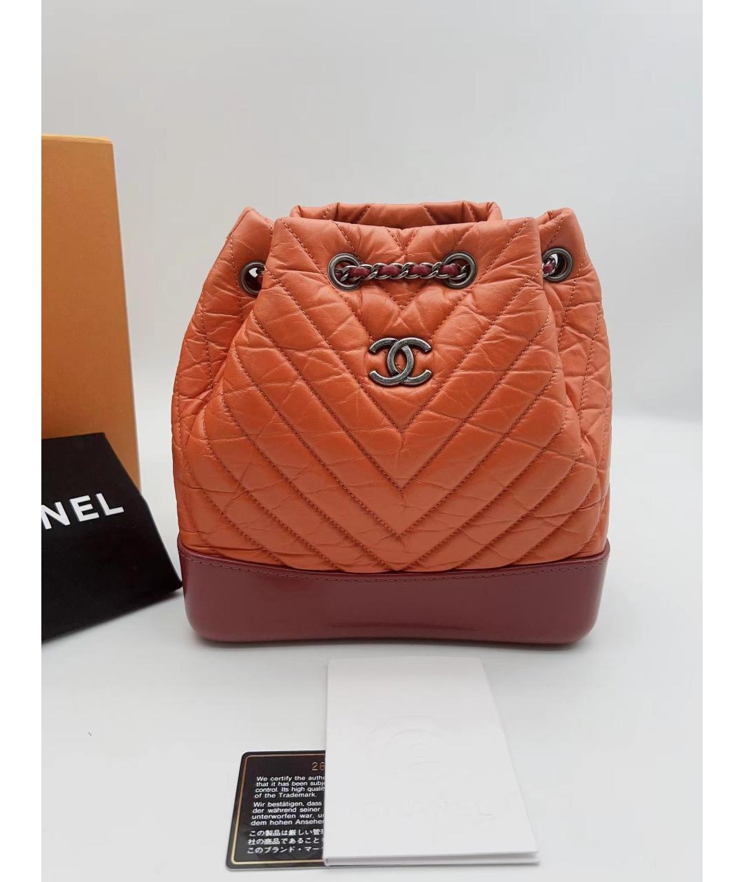CHANEL Оранжевый кожаный рюкзак, фото 6