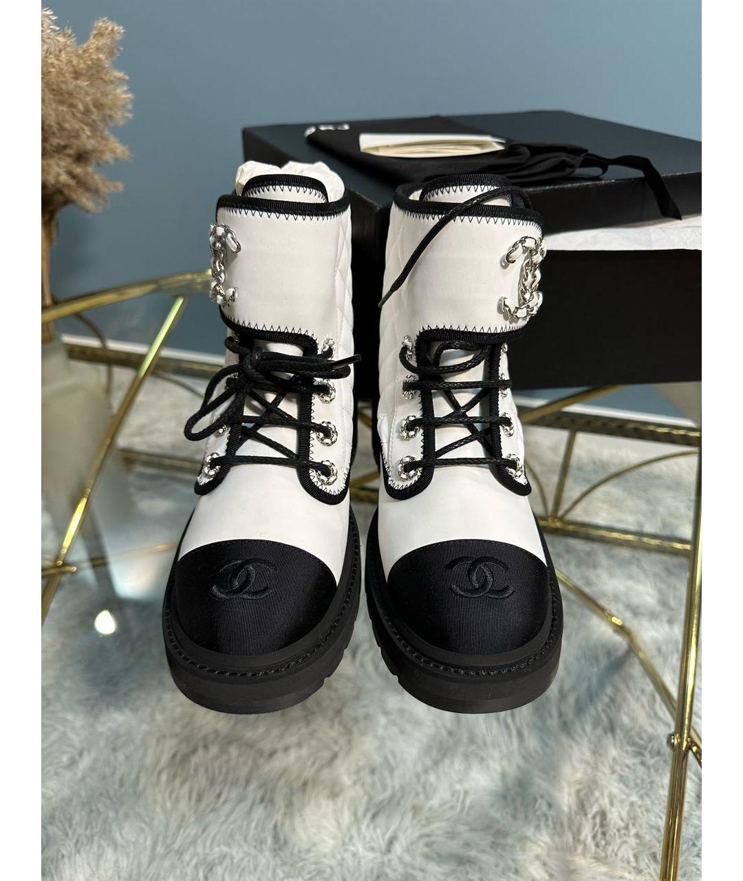 CHANEL Белые текстильные ботинки, фото 2