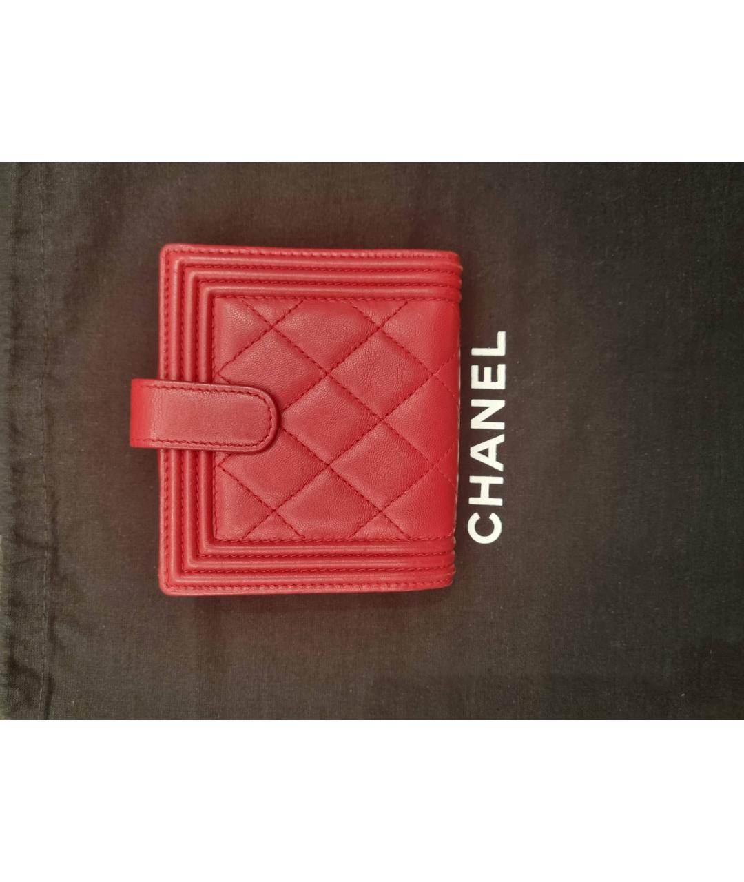 CHANEL Красный кожаный кошелек, фото 5