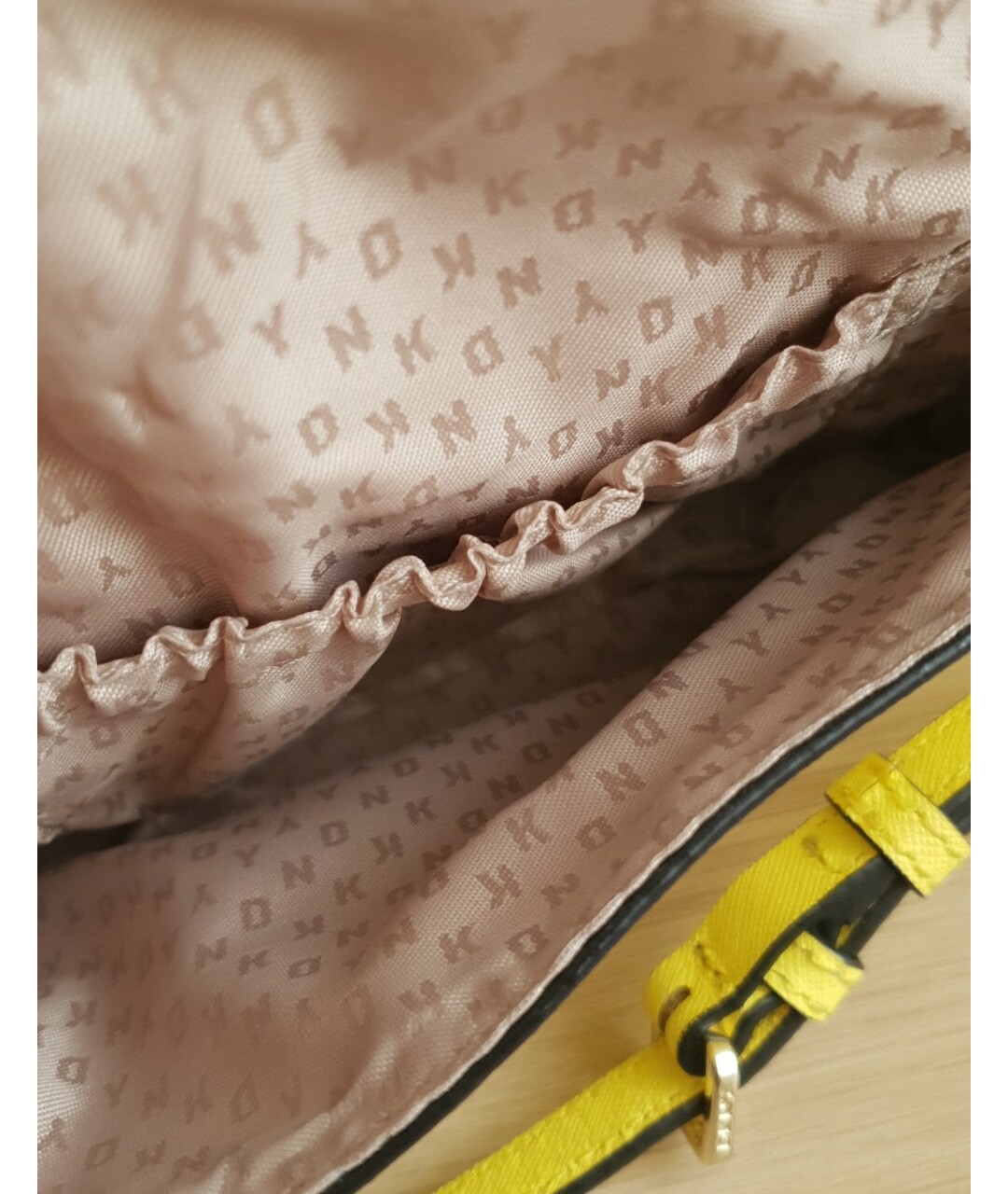 DKNY Желтая кожаная сумка тоут, фото 7