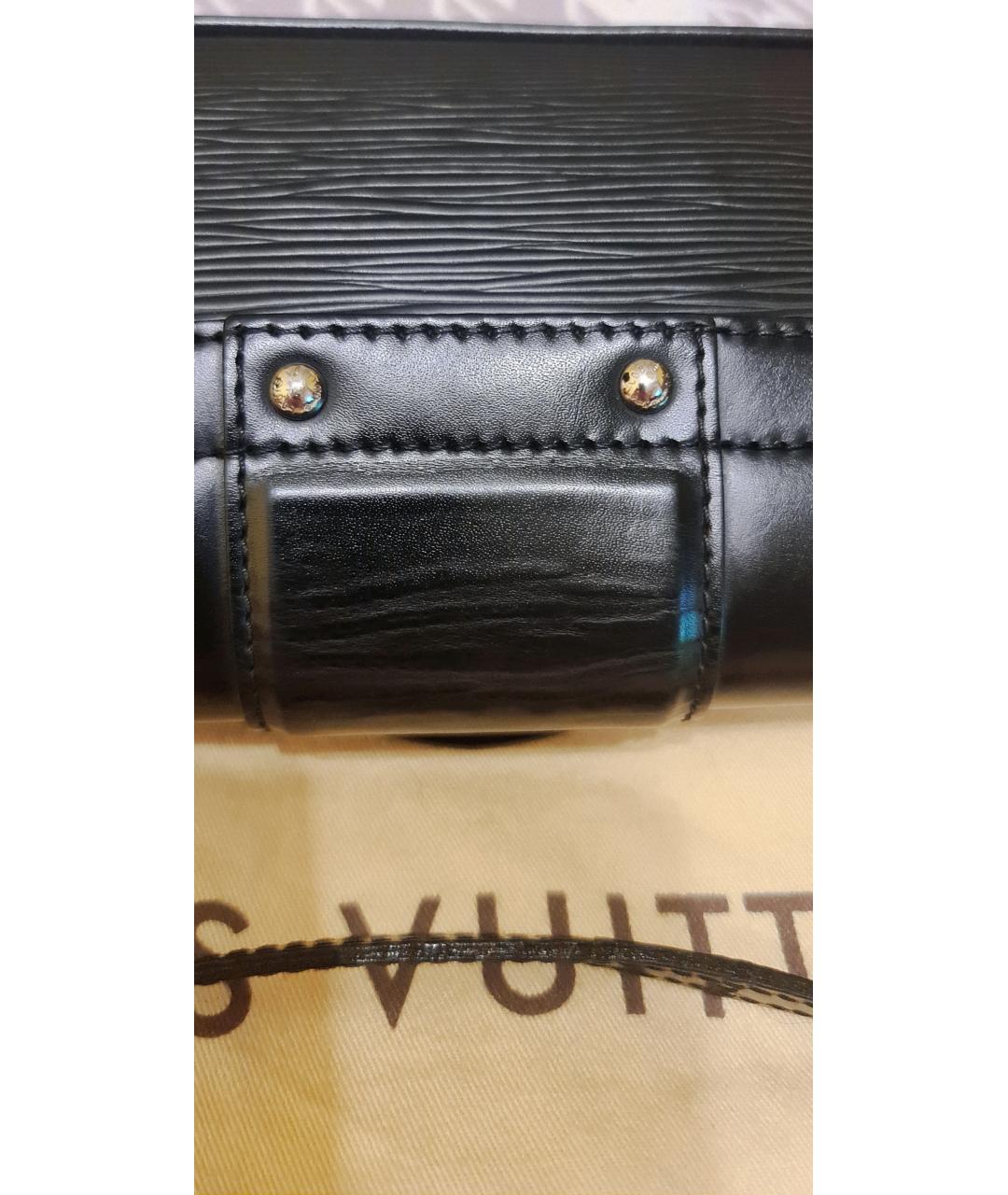 LOUIS VUITTON Черная кожаная сумка с короткими ручками, фото 4