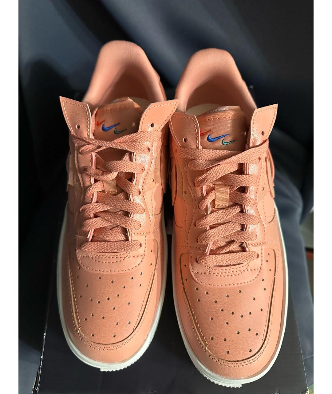 NIKE Коралловые кроссовки из искусственной кожи, фото 2