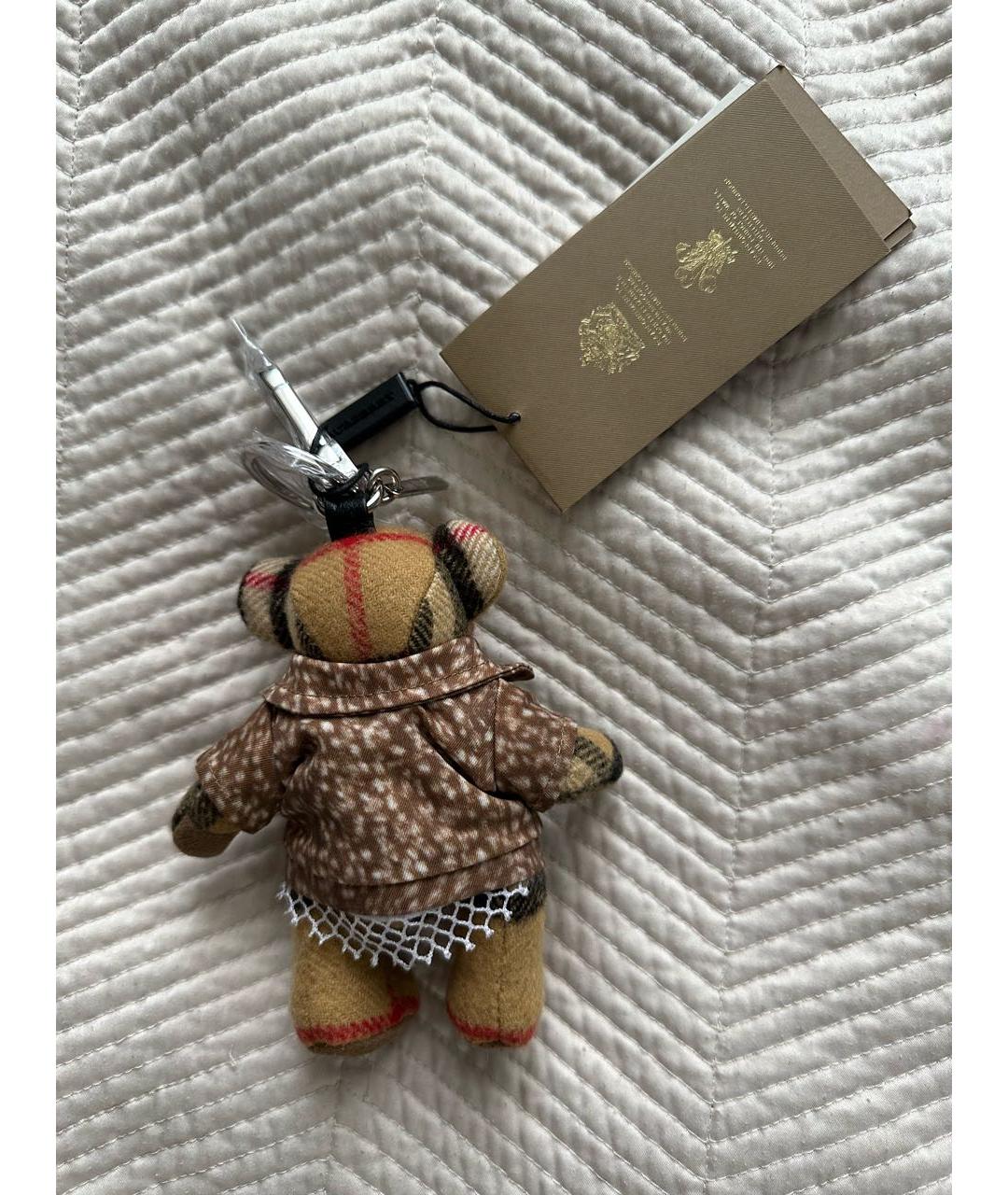 BURBERRY Бежевый брелок, фото 2