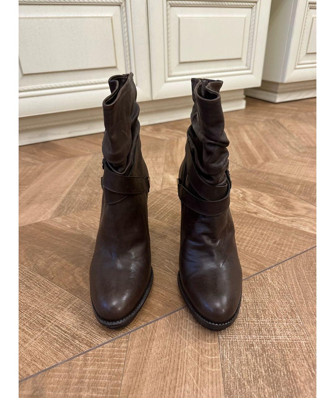 STUART WEITZMAN Коричневые кожаные ботильоны, фото 2