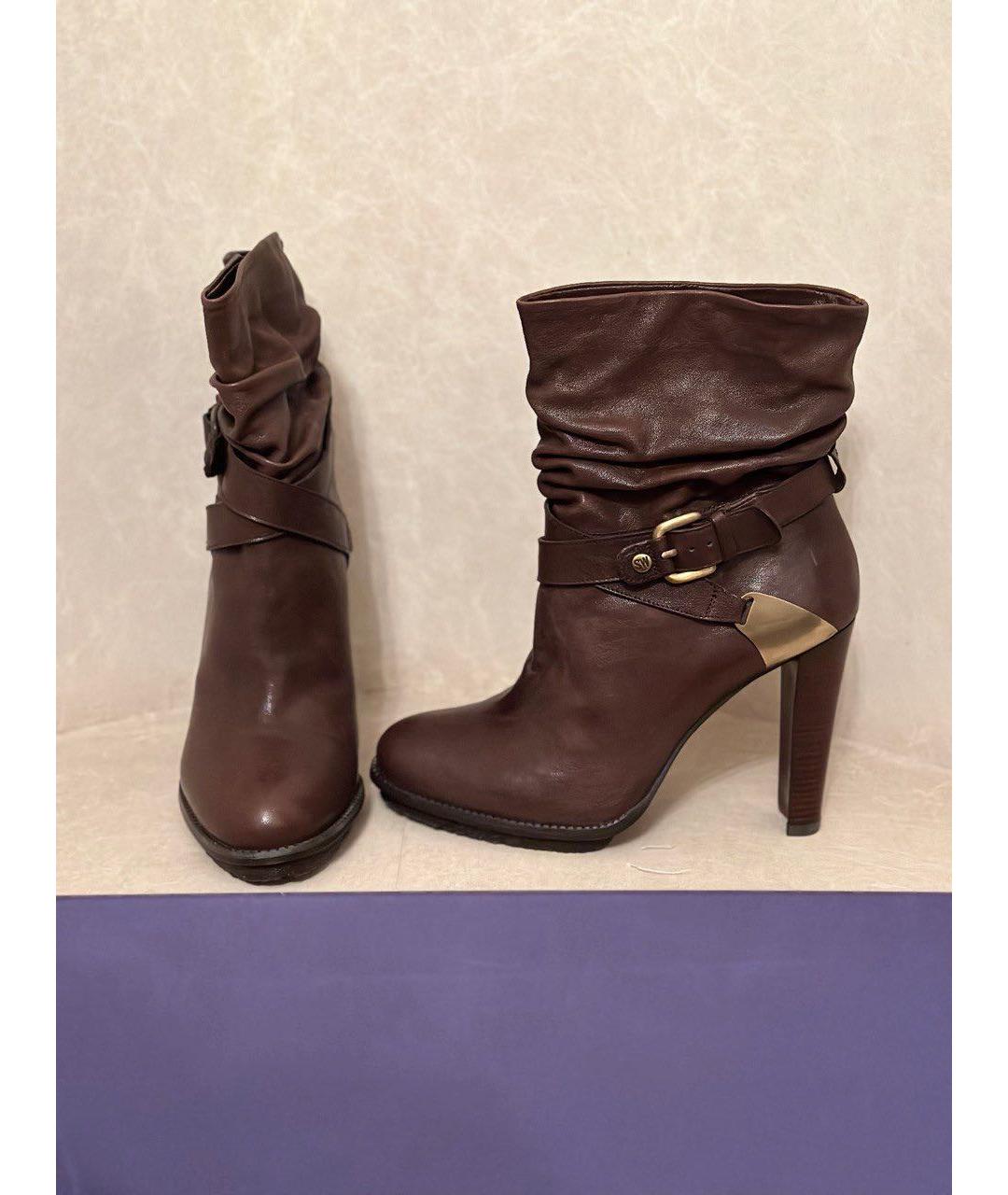 STUART WEITZMAN Коричневые кожаные ботильоны, фото 8