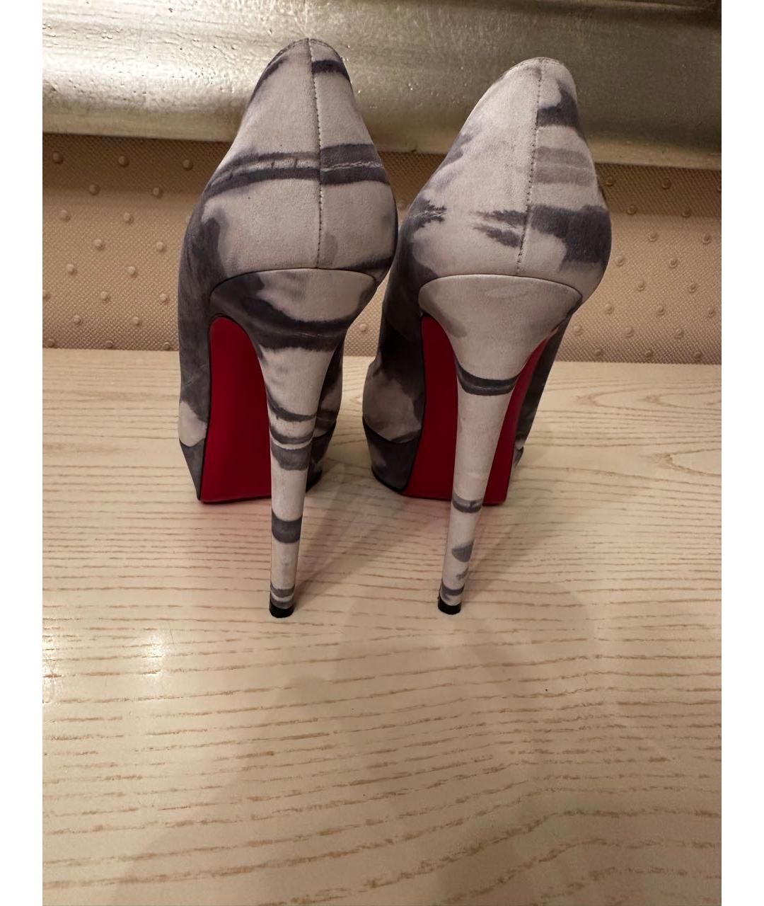 CHRISTIAN LOUBOUTIN Серые туфли, фото 3