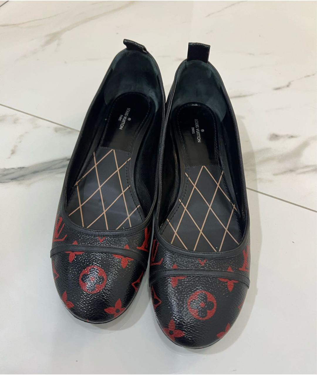 LOUIS VUITTON Черные кожаные балетки, фото 2