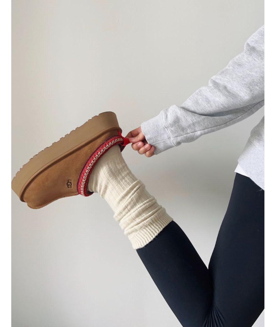 UGG AUSTRALIA Бежевые замшевые ботинки, фото 3