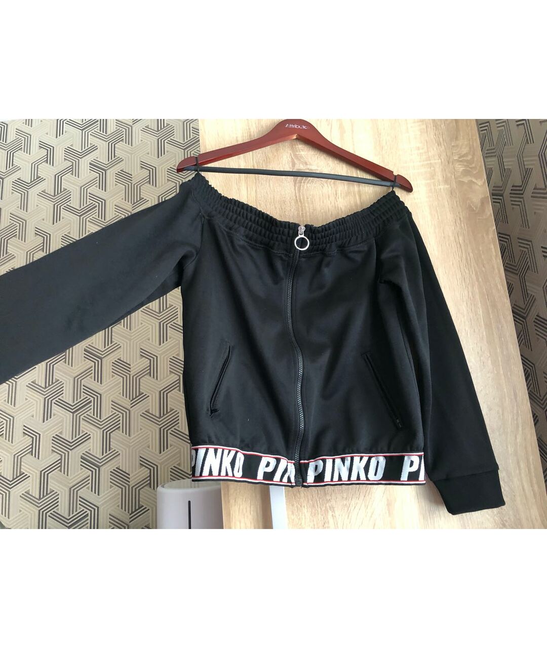 PINKO Черный полиэстеровый джемпер / свитер, фото 4