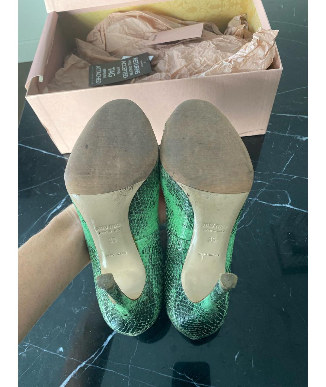 MIU MIU Зеленые туфли из экзотической кожи, фото 4