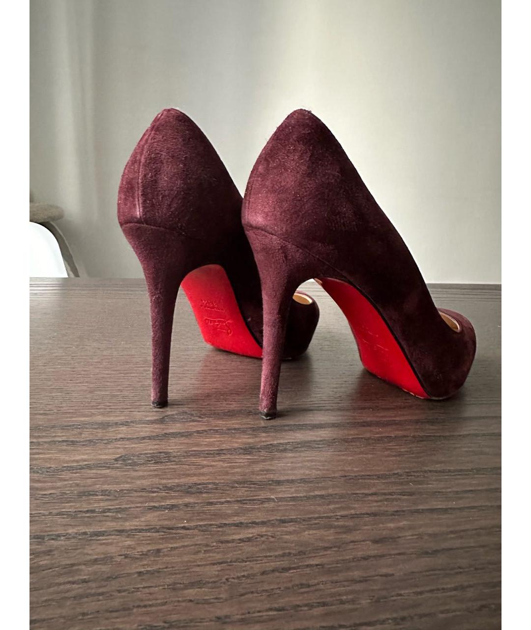 CHRISTIAN LOUBOUTIN Бордовые замшевые туфли, фото 4