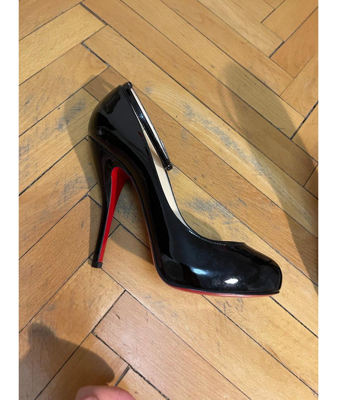 CHRISTIAN LOUBOUTIN Черные туфли из лакированной кожи, фото 2