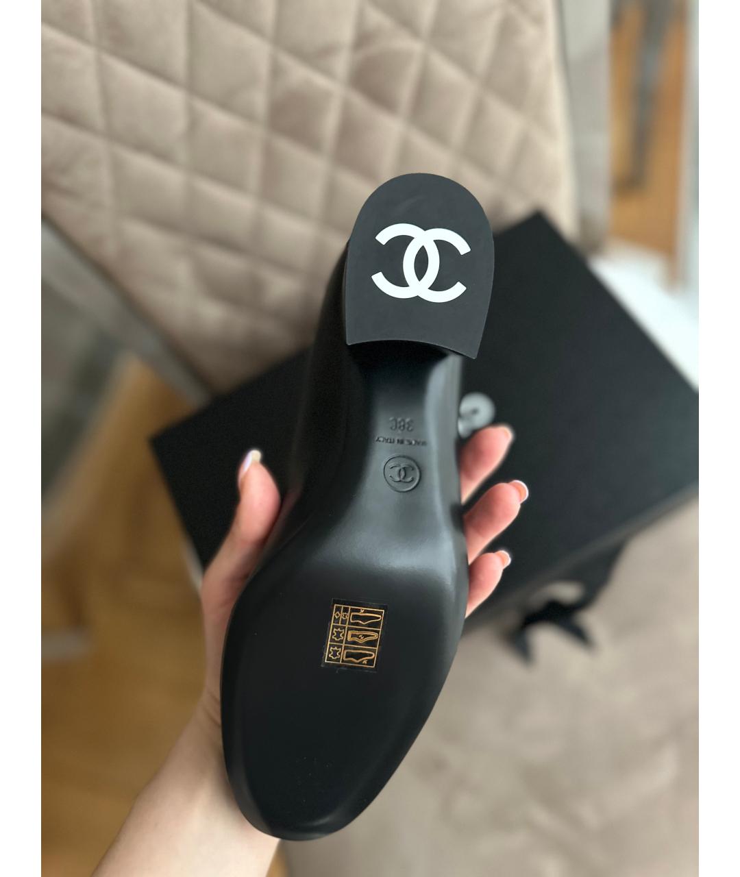 CHANEL Черные кожаные лодочки на низком каблуке, фото 3