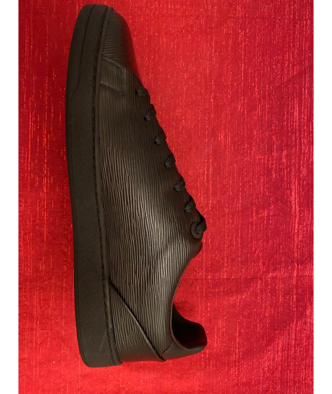 LOUIS VUITTON PRE-OWNED Черные низкие кроссовки / кеды из экзотической кожи, фото 3