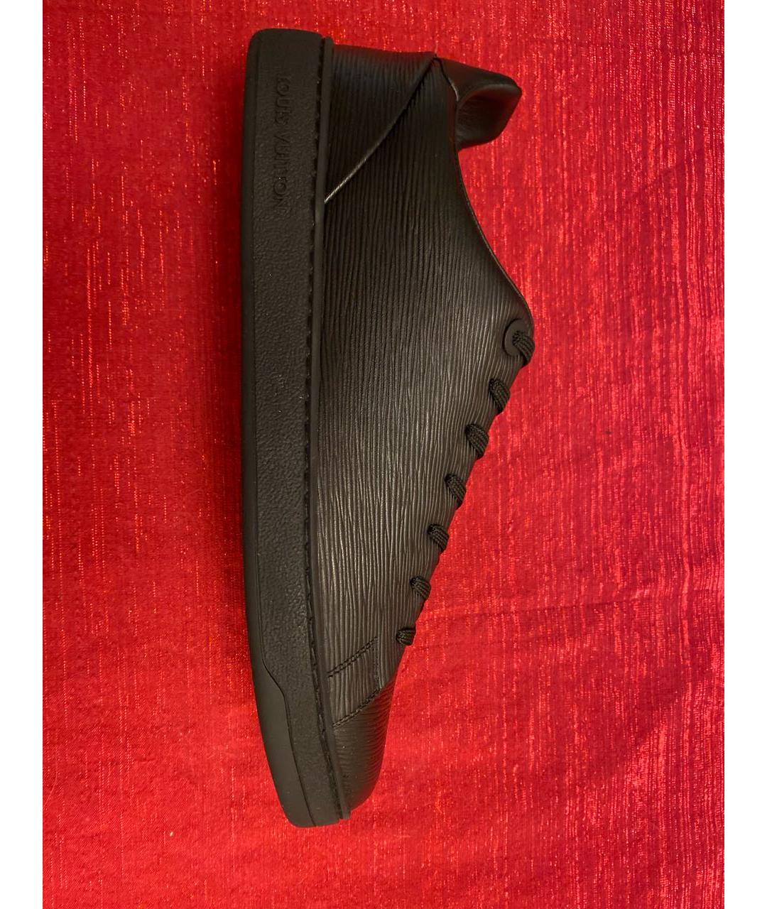 LOUIS VUITTON PRE-OWNED Черные низкие кроссовки / кеды из экзотической кожи, фото 8
