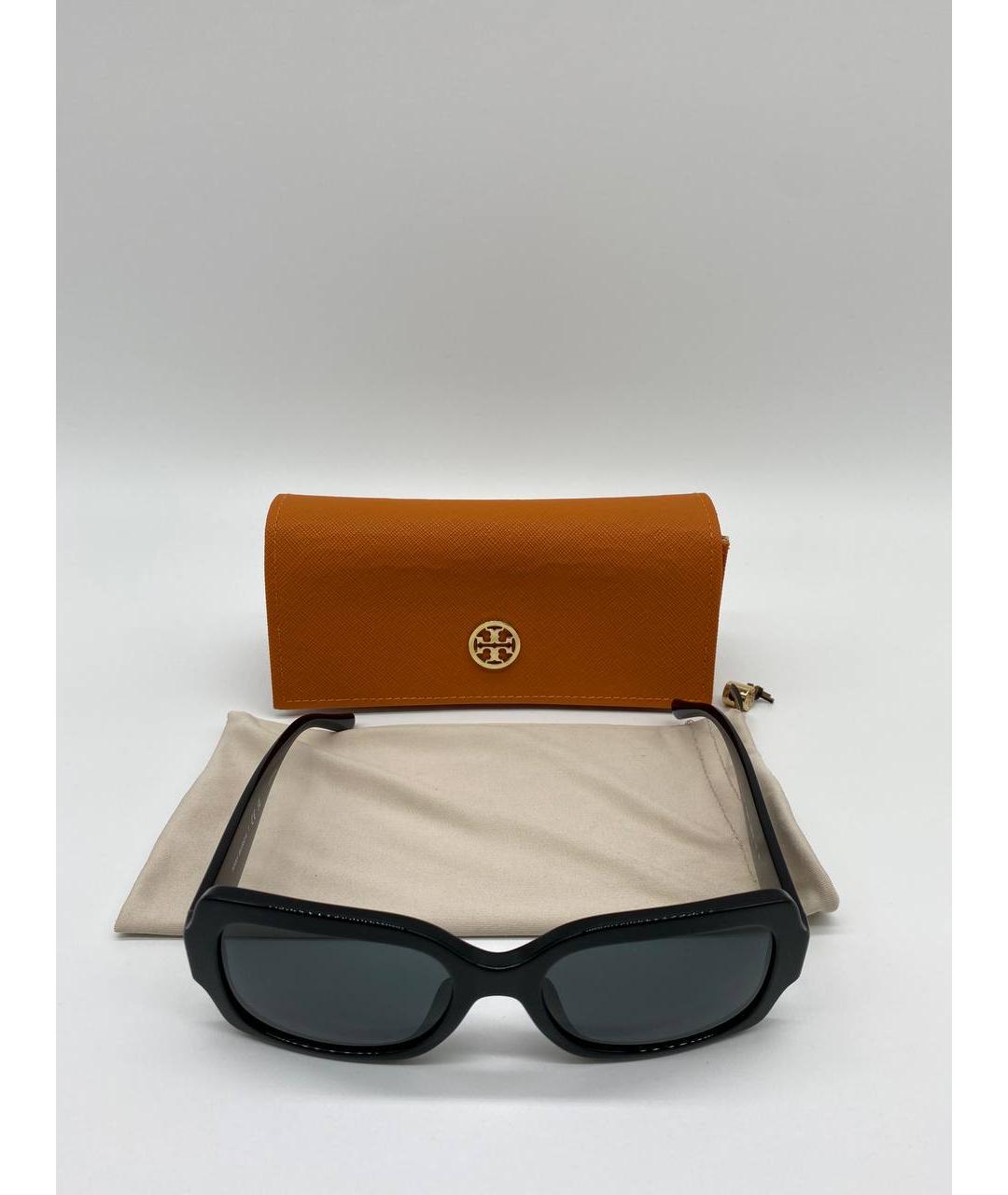 TORY BURCH Черные пластиковые солнцезащитные очки, фото 4
