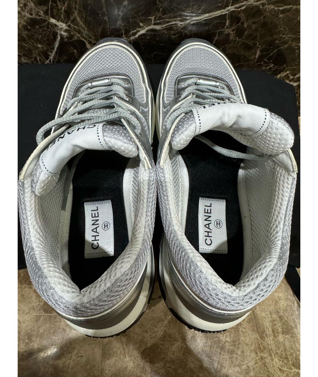 CHANEL PRE-OWNED Серебряные кожаные низкие кроссовки / кеды, фото 3