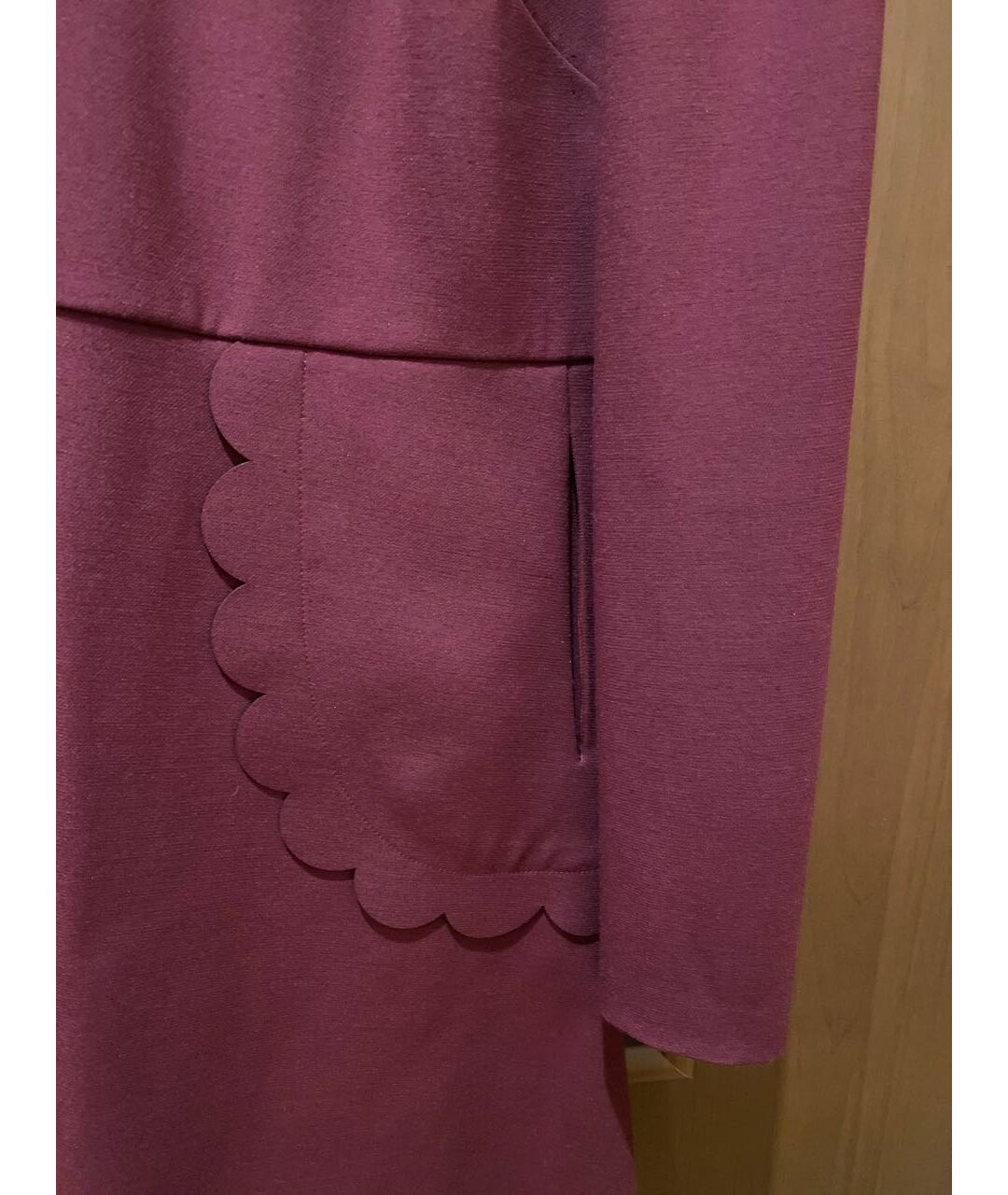 RED VALENTINO Бордовое полиэстеровое повседневное платье, фото 4