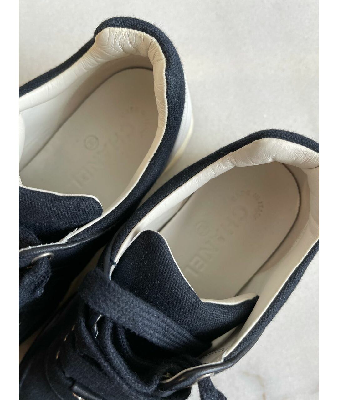 CHANEL PRE-OWNED Темно-синие текстильные кроссовки, фото 5