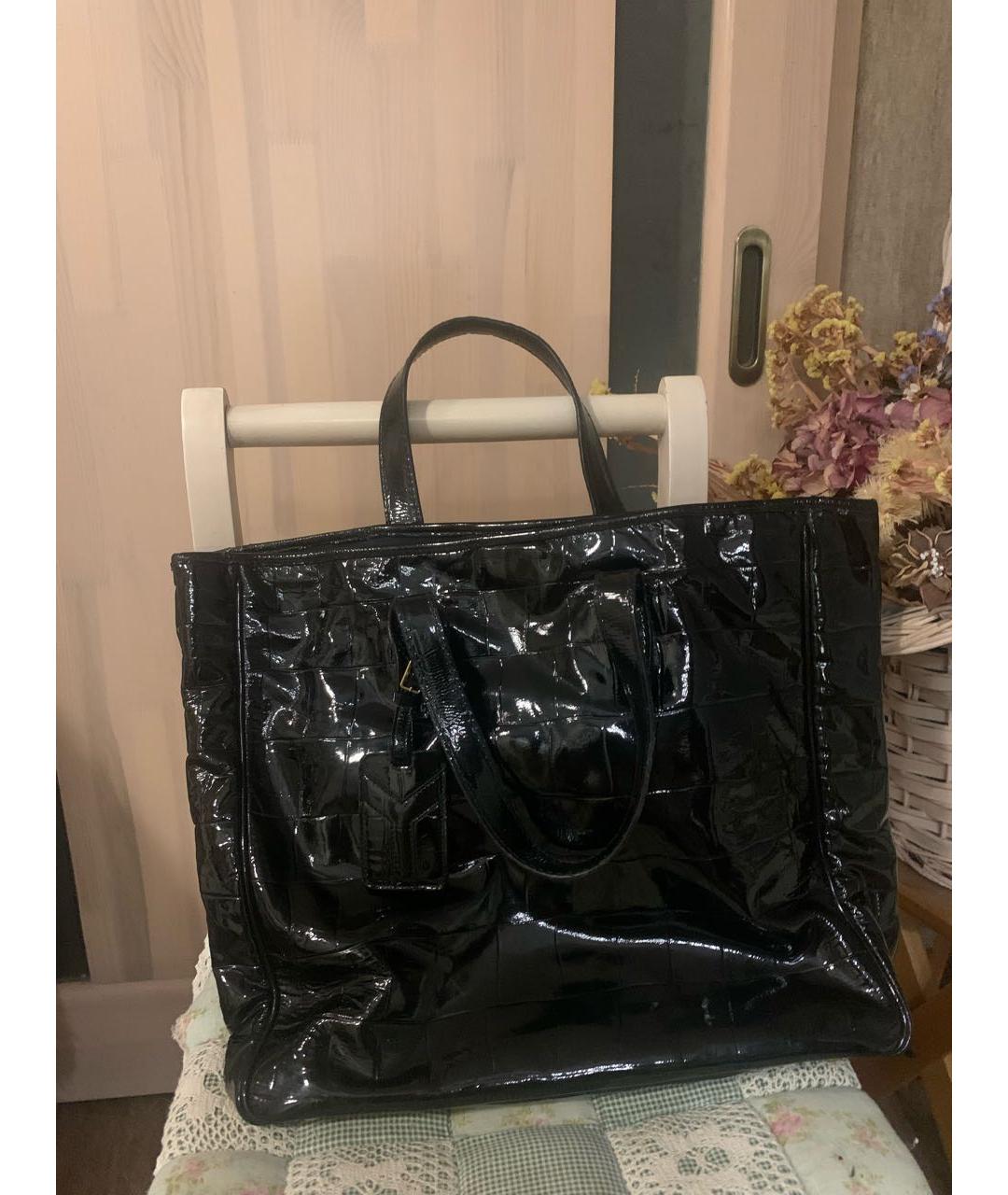 SAINT LAURENT Черная сумка тоут из лакированной кожи, фото 9