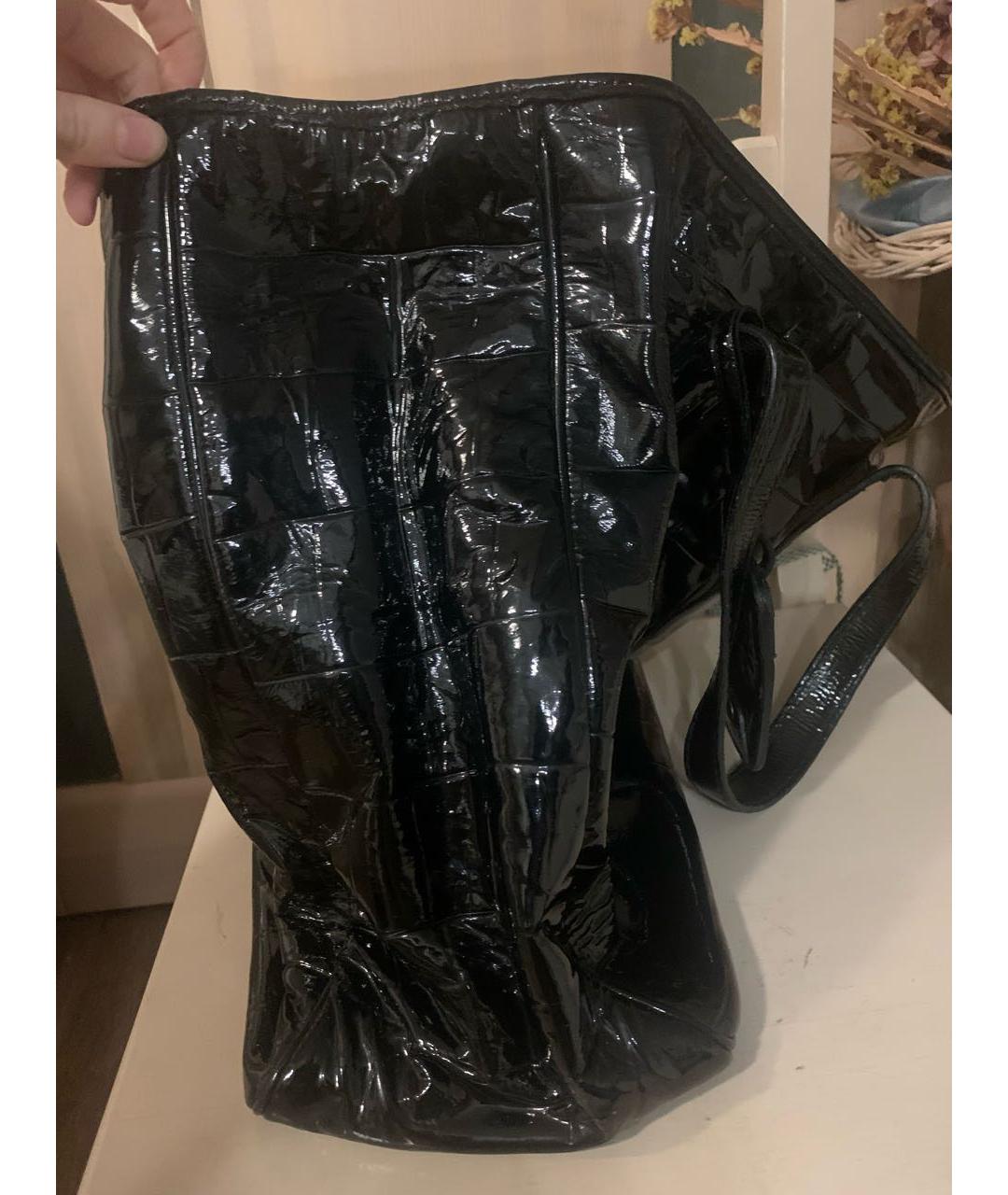 SAINT LAURENT Черная сумка тоут из лакированной кожи, фото 3
