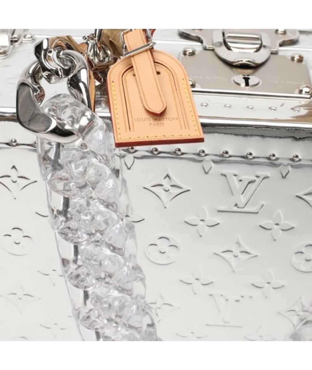 LOUIS VUITTON PRE-OWNED Серебрянный чемодан из лакированной кожи, фото 4