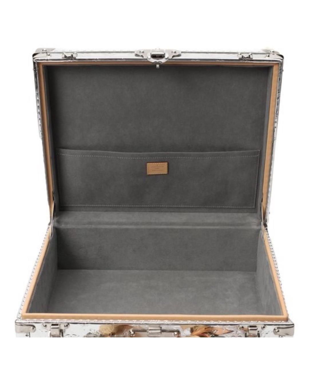LOUIS VUITTON PRE-OWNED Серебрянный чемодан из лакированной кожи, фото 5