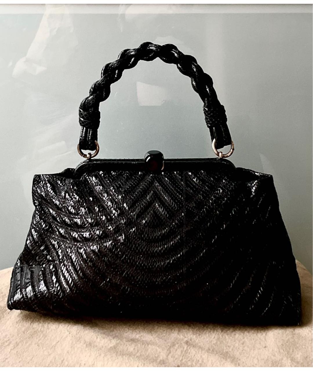 BOTTEGA VENETA Черная сумка с короткими ручками из экзотической кожи, фото 9
