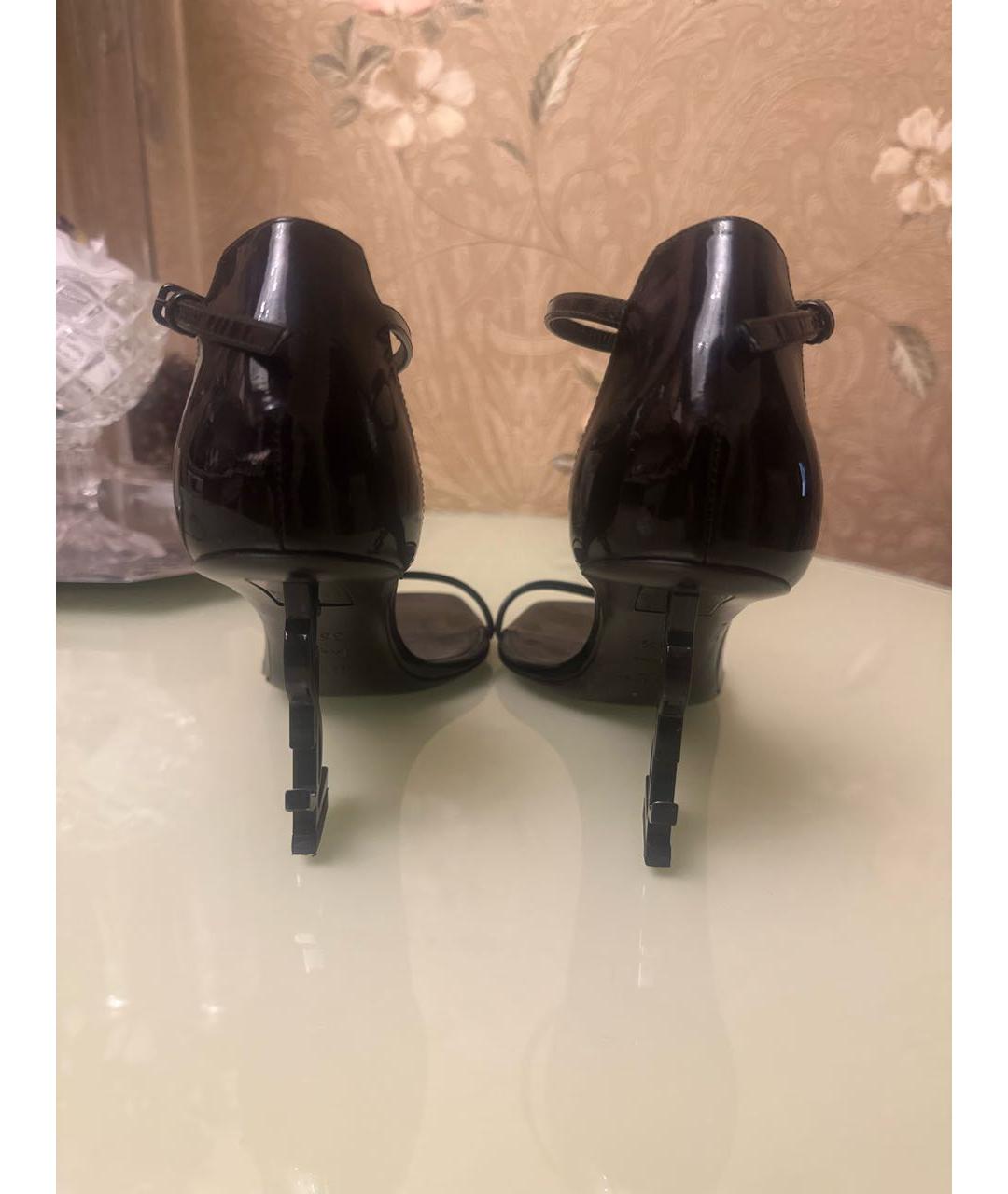 SAINT LAURENT Черные босоножки из лакированной кожи, фото 5