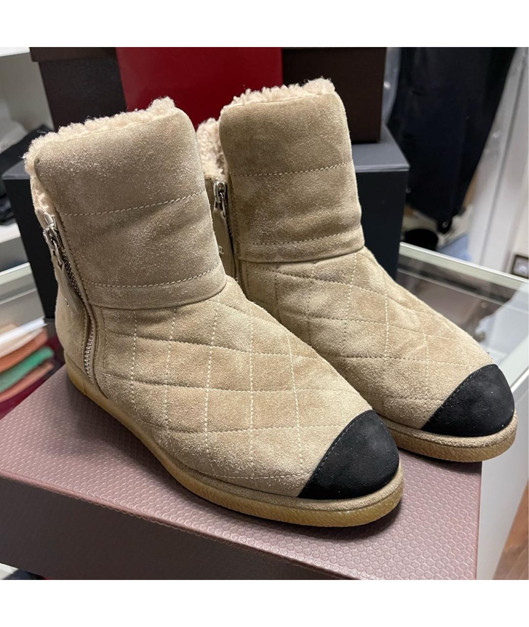 CHANEL Бежевые замшевые полусапоги, фото 5