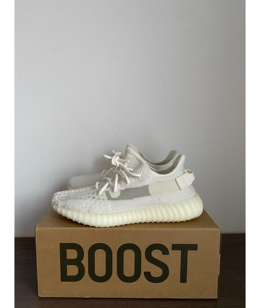 ADIDAS YEEZY Белые текстильные низкие кроссовки / кеды, фото 3